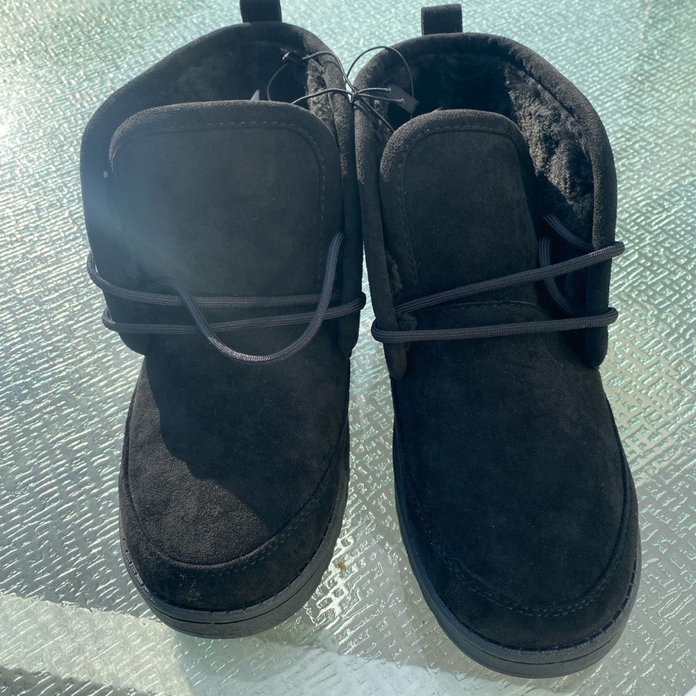 White Mountain Black Boots Suede Mid-Top